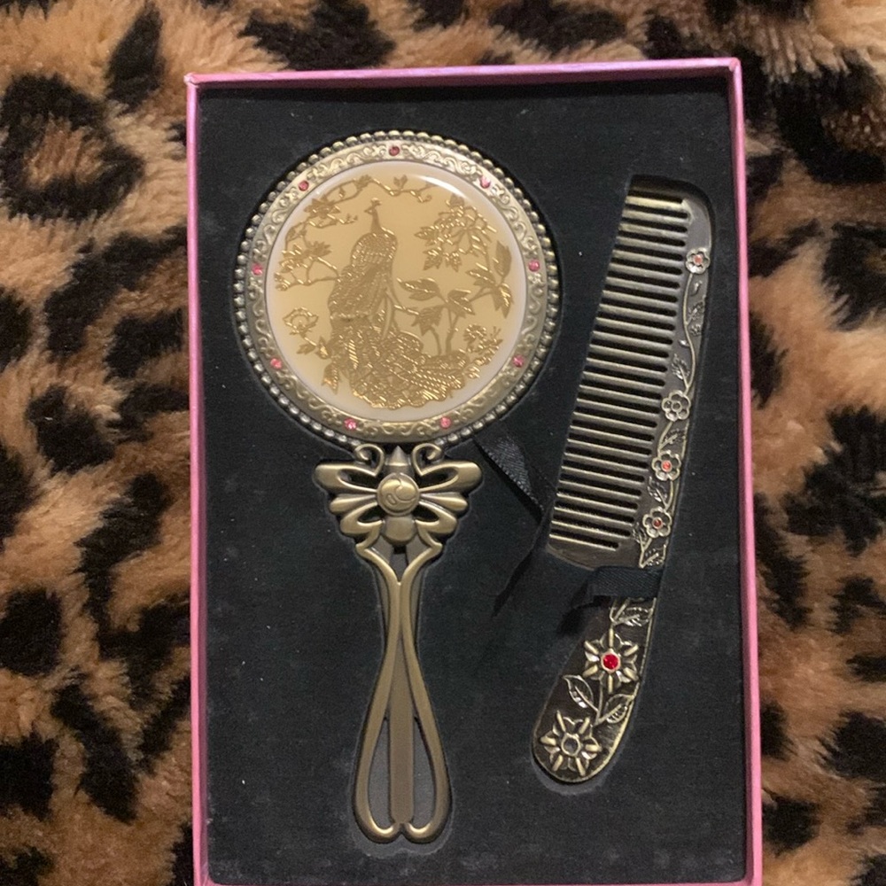 New comb set